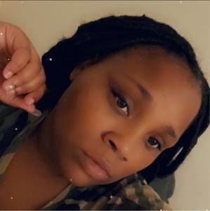 Meet your Posher, Avyonnia